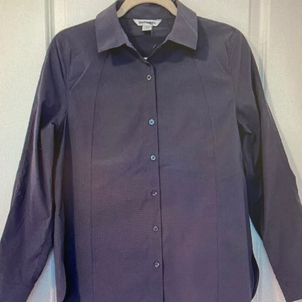 Eddie Bauer Men's Long-Sleeve Button Shirt — Dark Blue